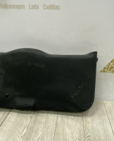 Обшивка крышки багажника Skoda Yeti OEM 5L6867975A
