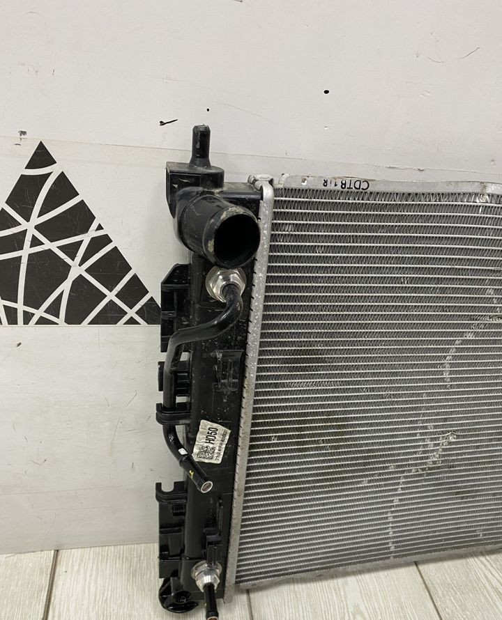 Радиатор охлаждения Hyundai Creta 2016 OEM 25310M0050