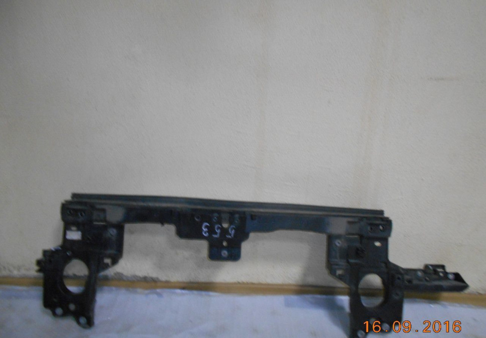 Панель передняя Volkswagen touareg 10- с деф oem 7p6805594 (скл-1)