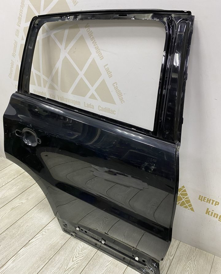Дверь задняя правая Volkswagen Tiguan 1 2007 oem 5N0833056A