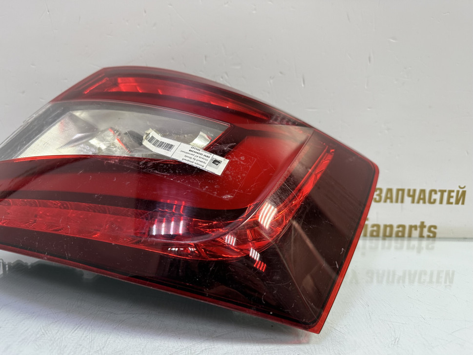 Фонарь диодный правый бу Skoda Octavia A7 рестайлинг OEM 5E5945208