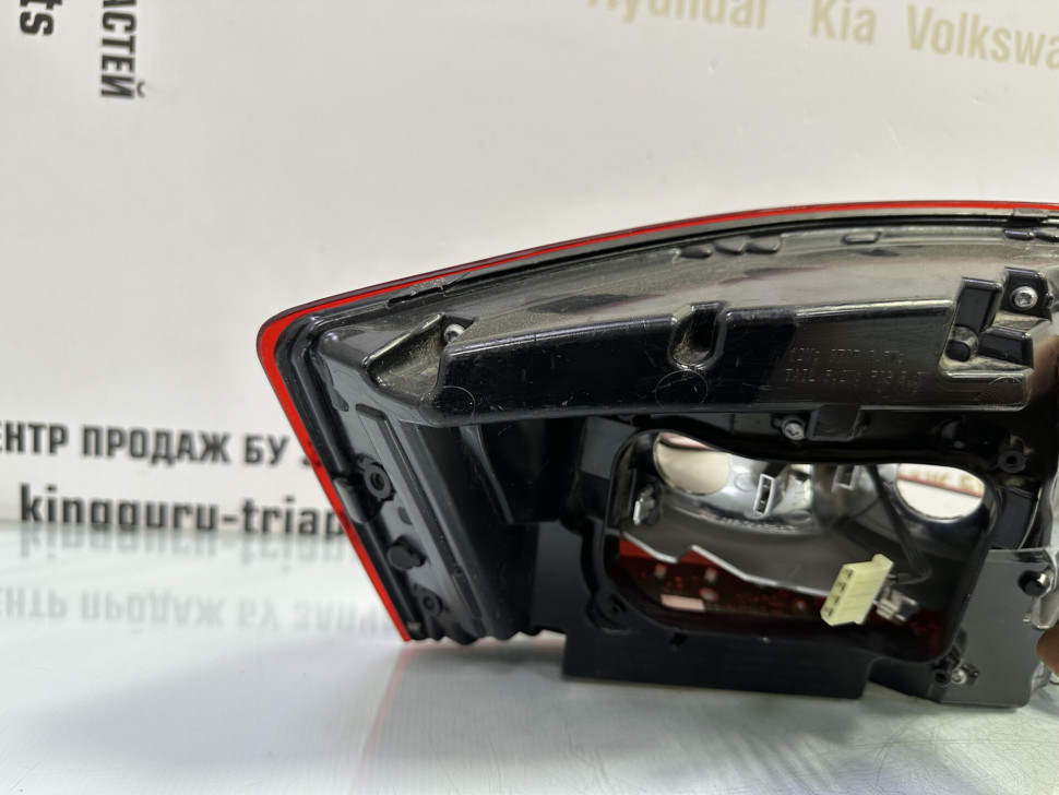 Фонарь диодный правый бу Skoda Octavia A7 рестайлинг OEM 5E5945208