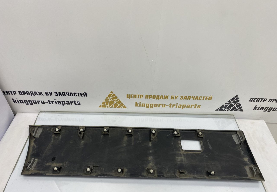 Молдинг двери передний правый Volkswagen Crafter 2 2016 OEM 7C0854940