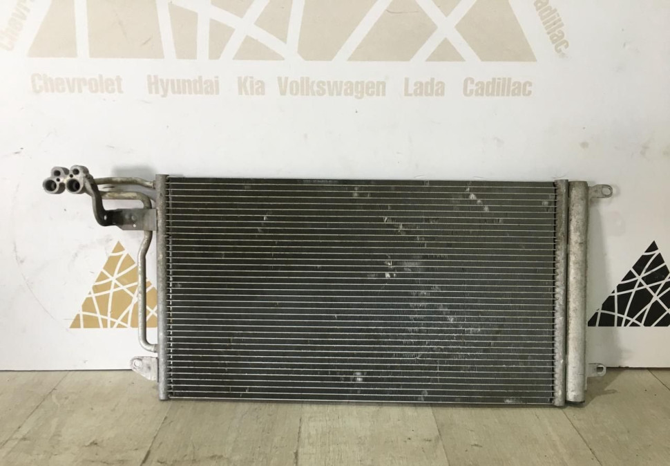 Радиатор кондиционера Volkswagen Polo 5 09-20 oem 6R0816411B
