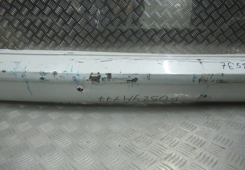 Бампер задний Volkswagen Multivan T6  oem 7e5807417d