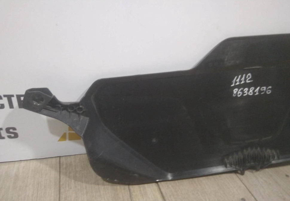 Крышка радиатора бу BMW 3 F30 рестайлинг OEM 11128638196 Крышка радиатора бу BMW 3 F30 рестайлинг OEM 11128638196