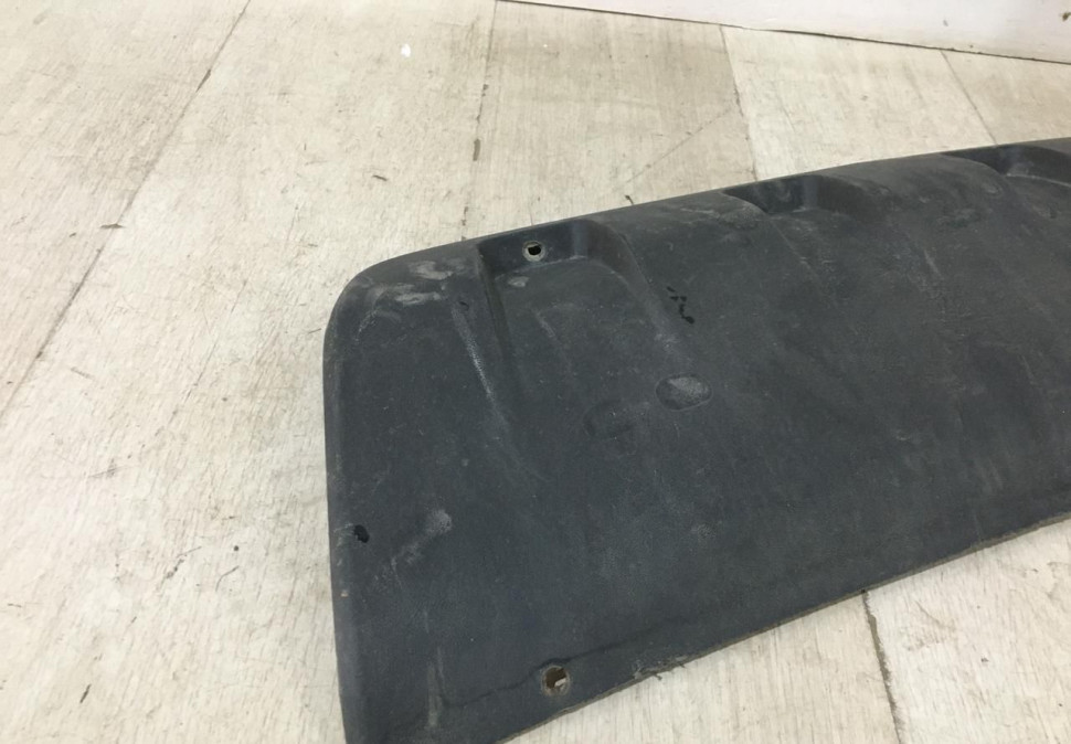 Накладка переднего бампера Chevolet Niva 2009 oem 212302803016550 (скл-3) Накладка переднего бампера Chevolet Niva 2009 oem 212302803016550 (скл-3)