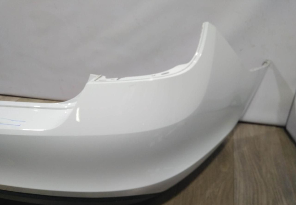 Бампер задний бу Skoda Rapid OEM 60U807421B