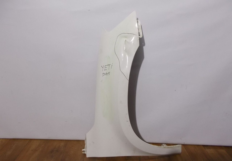 Крыло переднее правое бу Skoda Yeti рестайлинг OEM 5L0821022A (скл-5)