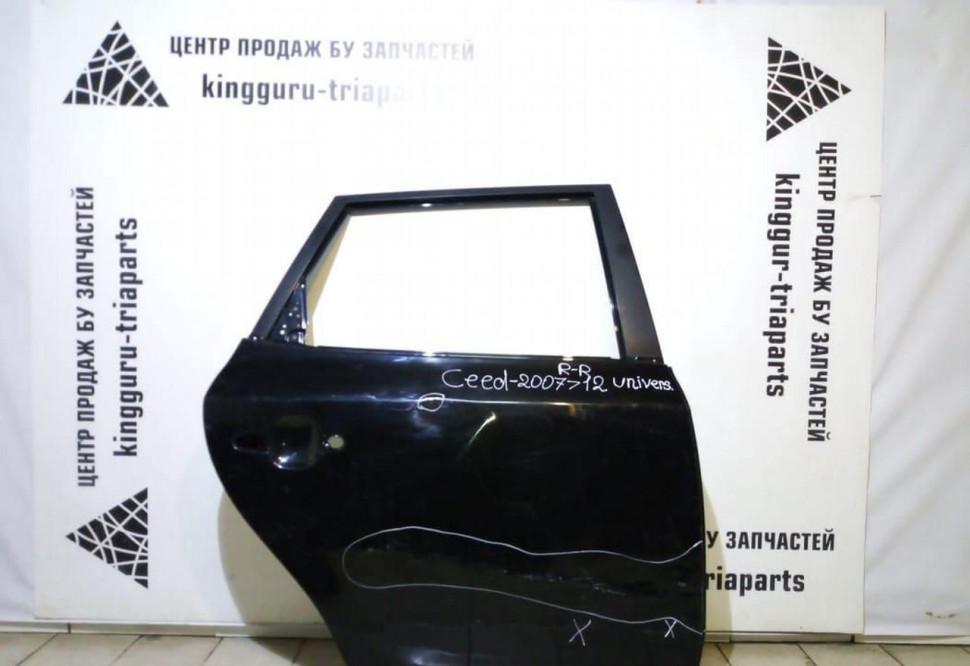 Дверь задняя правая универсал  Kia Ceed oem 770041H500 (скл-3)