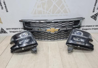 Фара правая леваяя  Chevrolet Tahoe 4 oem 84582570