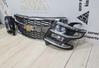 Фара правая леваяя  Chevrolet Tahoe 4 oem 84582570