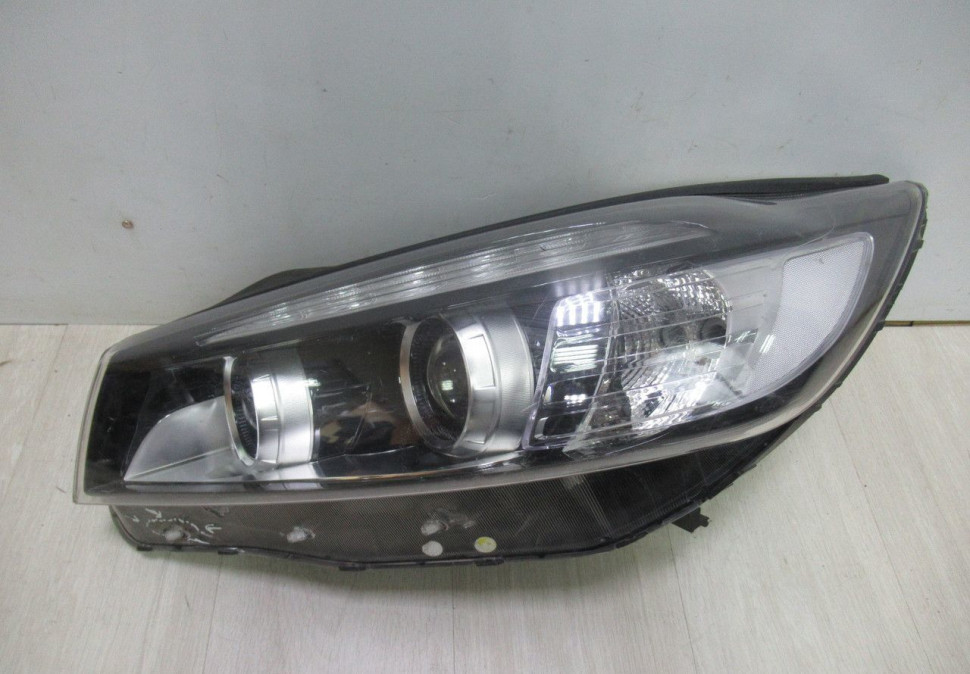 Фара левая ксенон Kia Sorento 3 2015 OEM 92101C5100