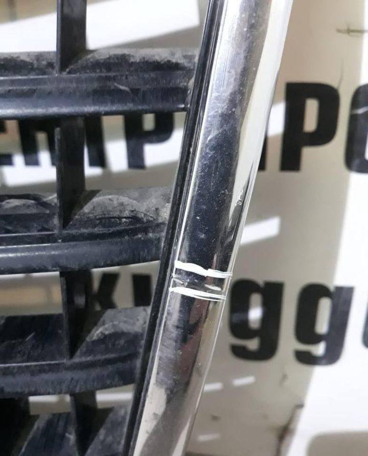 Решетка радиатора Audi A6 C6 oem 4F0853651AQ (скл-3)