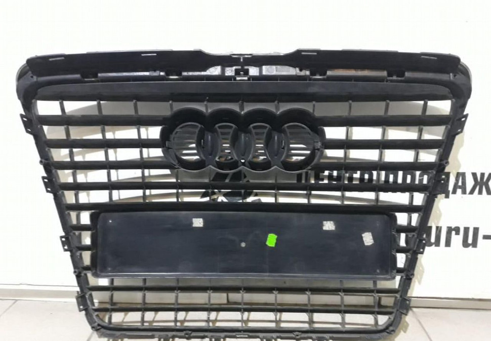 Решетка радиатора Audi A6 C6 oem 4F0853651AQ (скл-3)