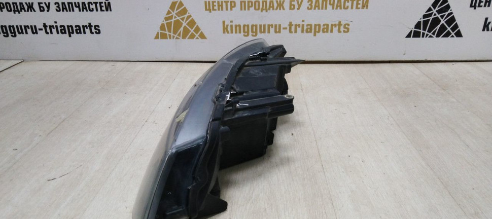 Фара правая Volkswagen Polo 5 09-20 oem 6RU941016