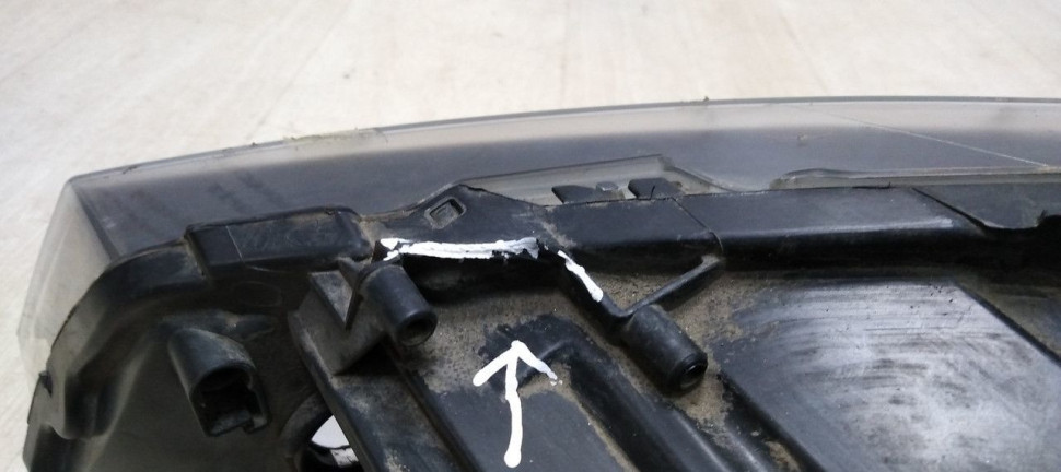 Фара правая Volkswagen Polo 5 09-20 oem 6RU941016