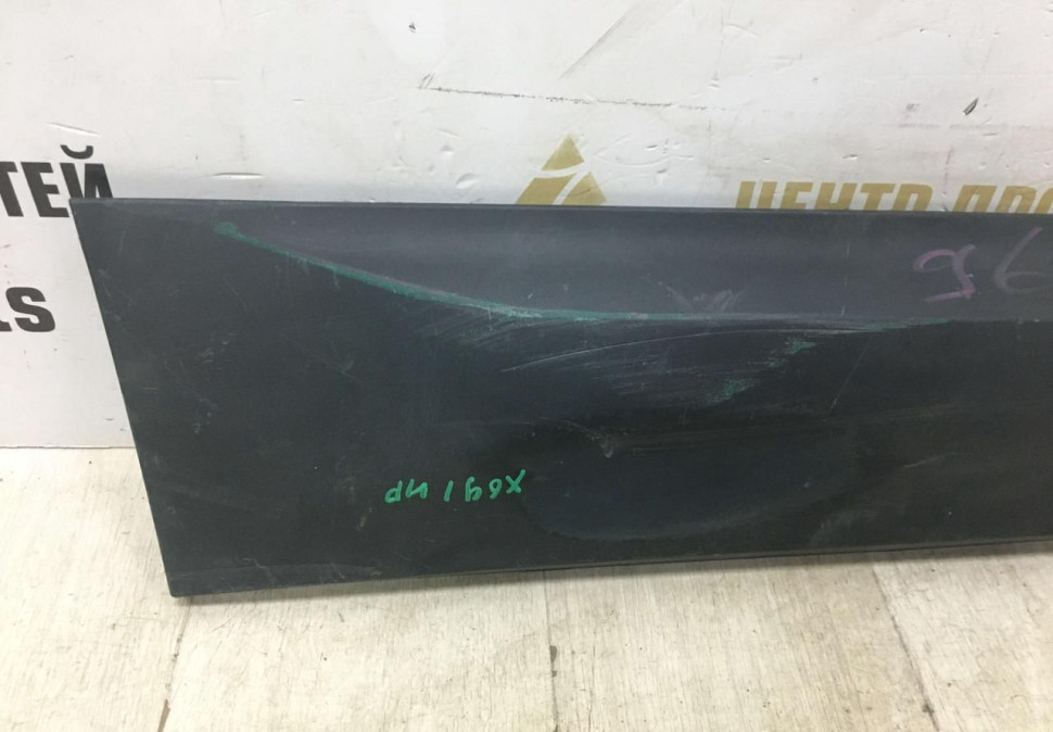 Молдинг двери задний правый Skoda Kodiaq OEM 565854950 Молдинг двери задний правый Skoda Kodiaq OEM 565854950