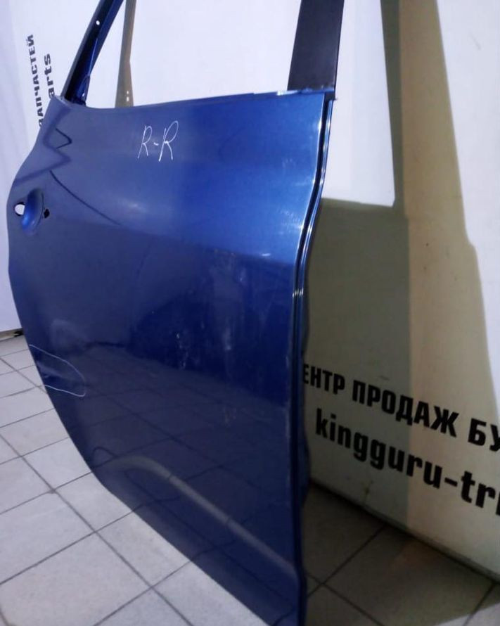 Дверь задняя правая бу Kia Venga OEM 770041P000