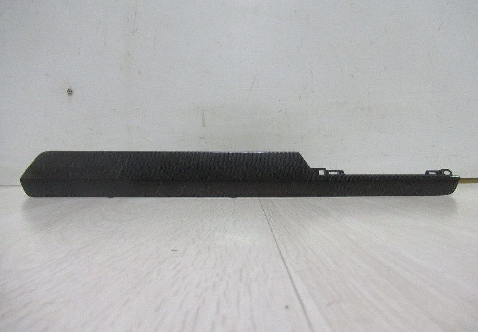 Накладка на тарпедо Volkswagen Tiguan 2 oem 5nb858418