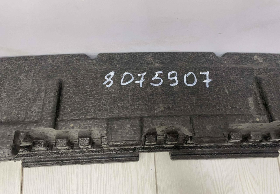 Абсорбер переднего бампера бу BMW X1 F48 M-Pack рестайлинг OEM 51118075907