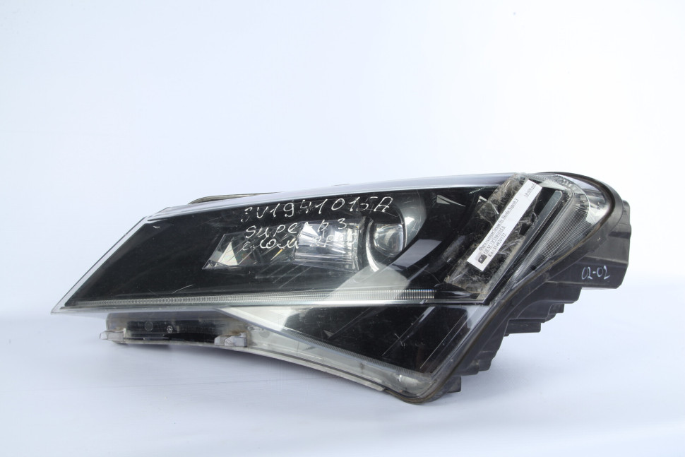 Фара ксенон левая бу Skoda Superb 3 OEM 3V1941015A