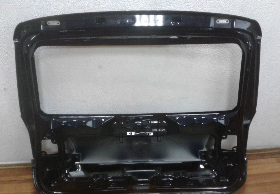 Крышка багажника Volkswagen Touareg NF oem 7p6845051NVB (скл-3)