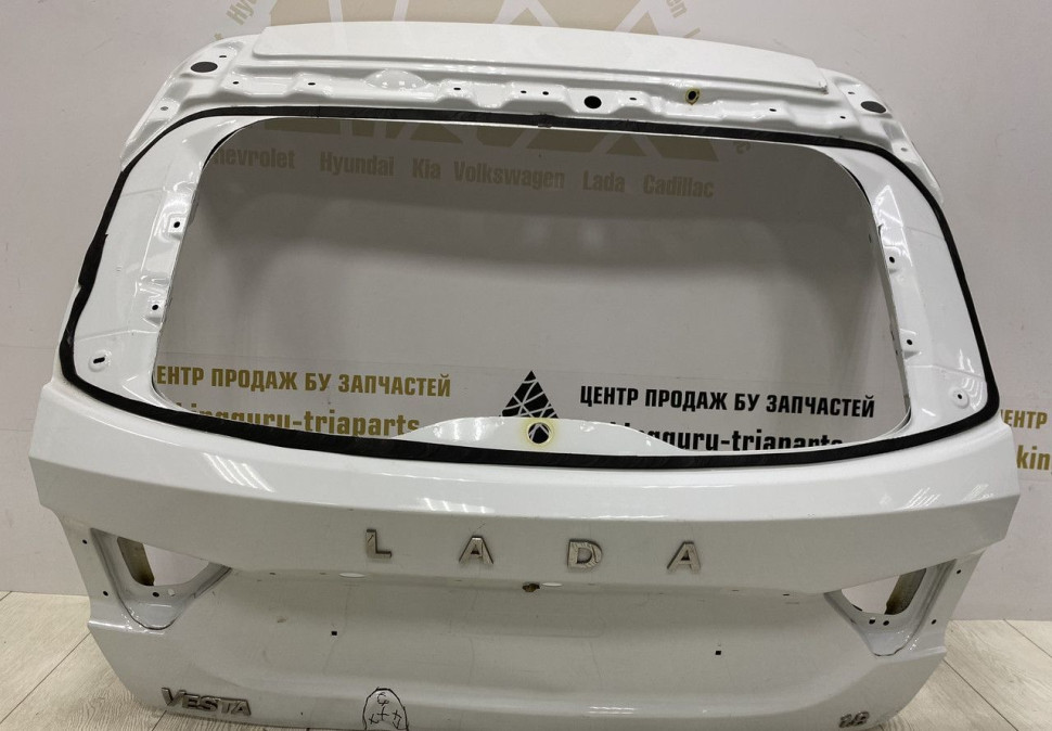 Крышка багажника Lada Vesta универсал 2015 oem 8450102347 (скл-3)