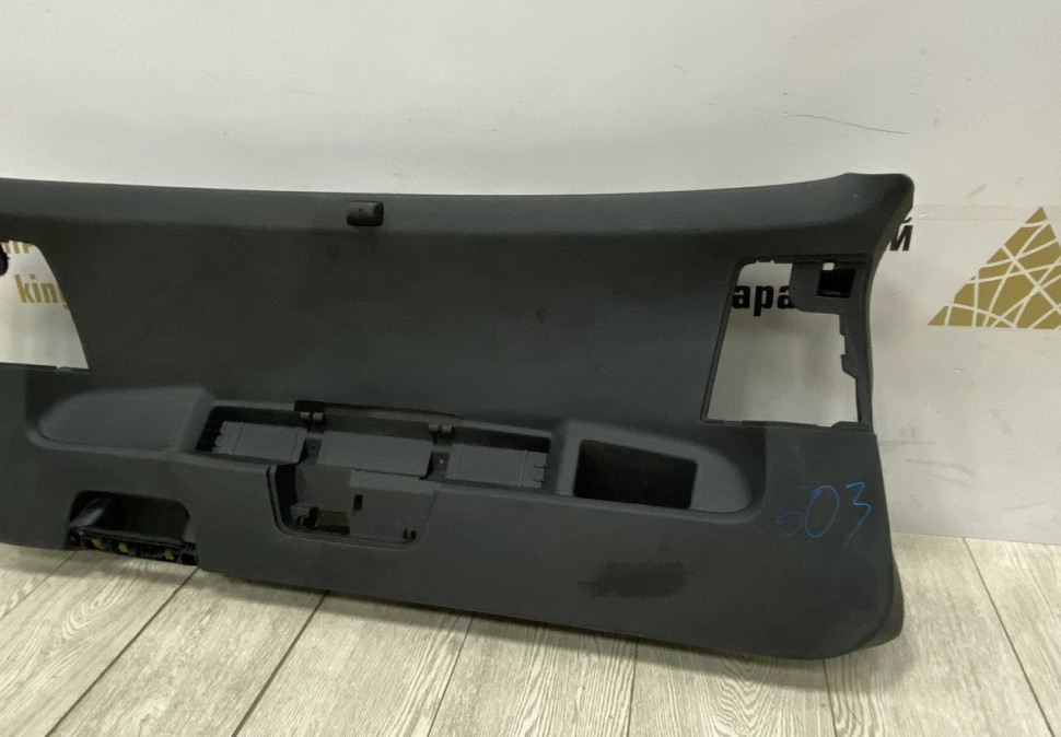 Обивка багажника Volkswagen Tiguan 2 2017> oem 5NA867601F Обивка багажника Volkswagen Tiguan 2 2017> oem 5NA867601F