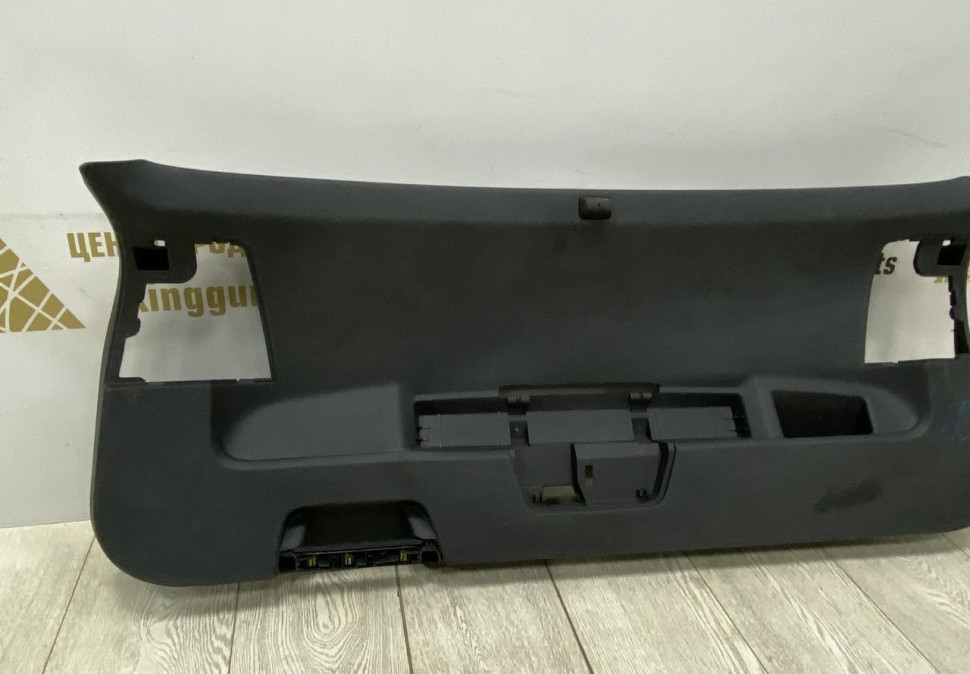 Обивка багажника Volkswagen Tiguan 2 2017> oem 5NA867601F Обивка багажника Volkswagen Tiguan 2 2017> oem 5NA867601F