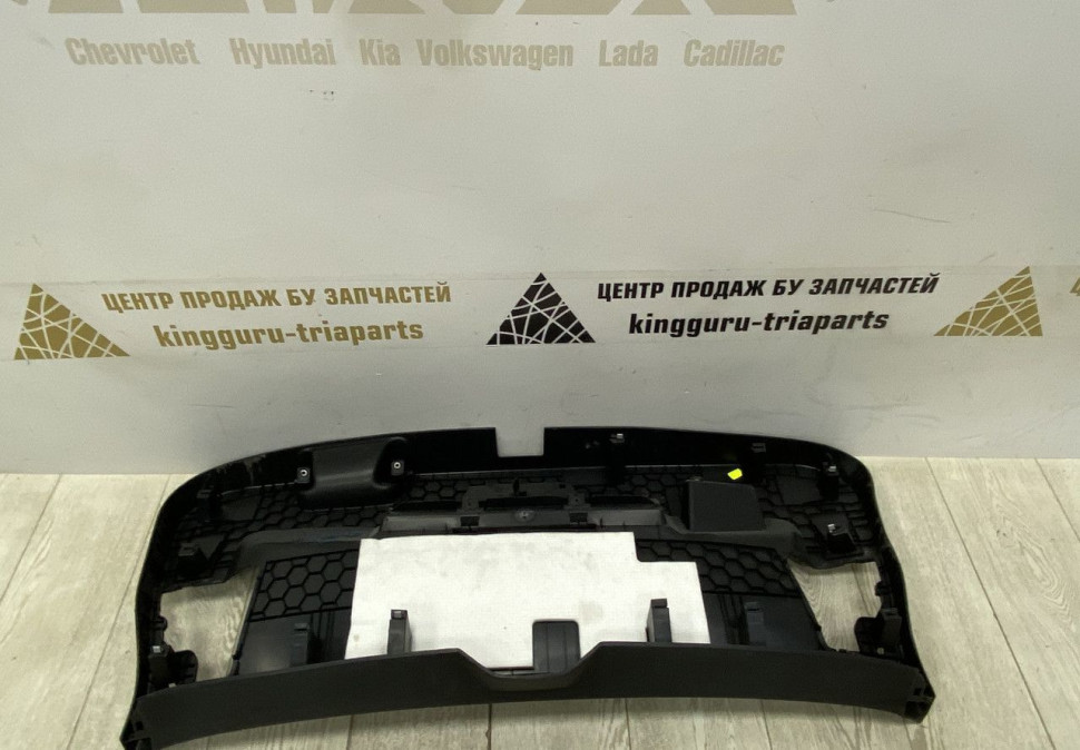 Обивка багажника Volkswagen Tiguan 2 2017> oem 5NA867601F Обивка багажника Volkswagen Tiguan 2 2017> oem 5NA867601F