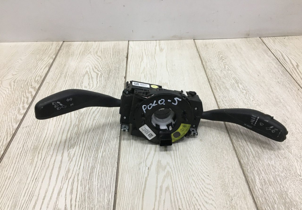 Подрулевой переключатель Volkswagen Polo oem 6Q0953503 Подрулевой переключатель Volkswagen Polo oem 6Q0953503
