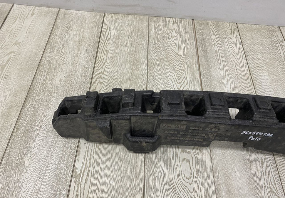 Абсорбер переднего бампера Skoda Rapid 2 OEM 60U807248C