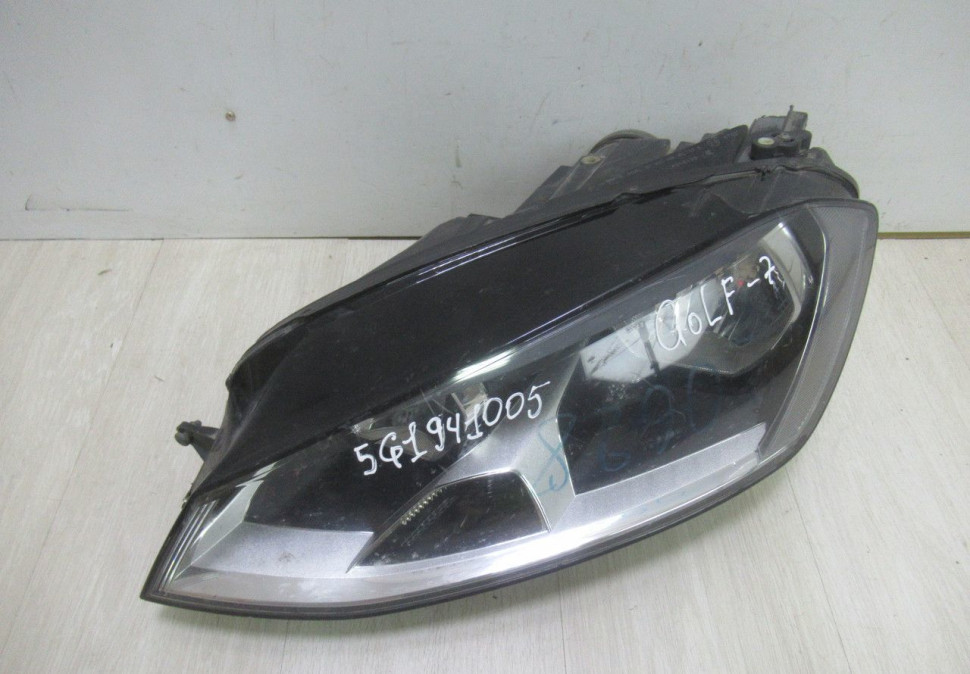 Фара левая галоген Volkswagen Golf 7 2013 OEM 5G1941005