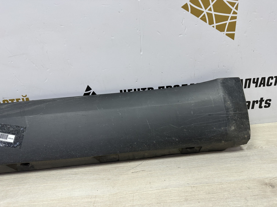 Порог правый бу Skoda Yeti OEM 5L0853856C Порог правый бу Skoda Yeti OEM 5L0853856C