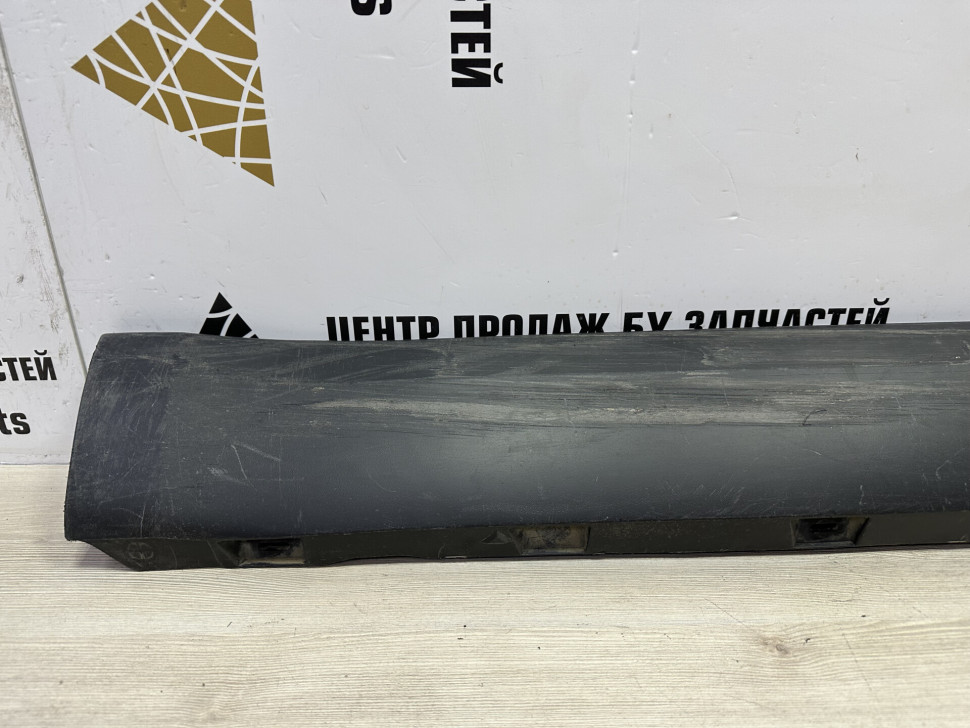 Порог правый бу Skoda Yeti OEM 5L0853856C Порог правый бу Skoda Yeti OEM 5L0853856C