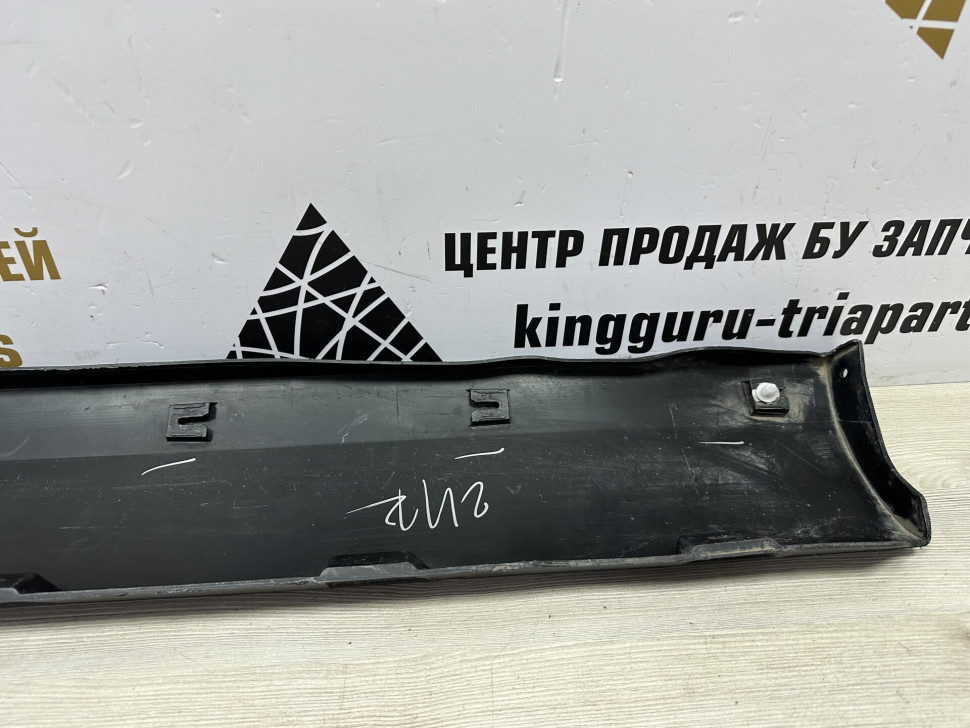 Порог правый бу Skoda Yeti OEM 5L0853856C Порог правый бу Skoda Yeti OEM 5L0853856C