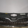 Решетка радиатора бу Skoda Rapid OEM 5JA853668