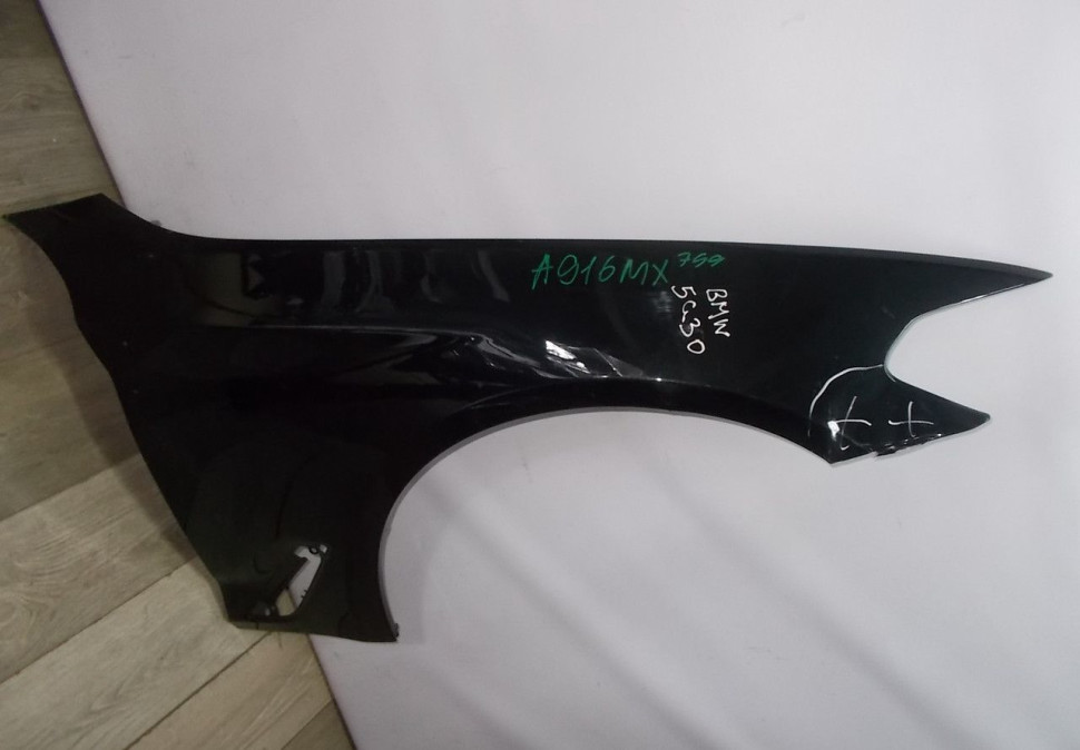 Крыло переднее правое бу BMW 5 G30 OEM 41007443688