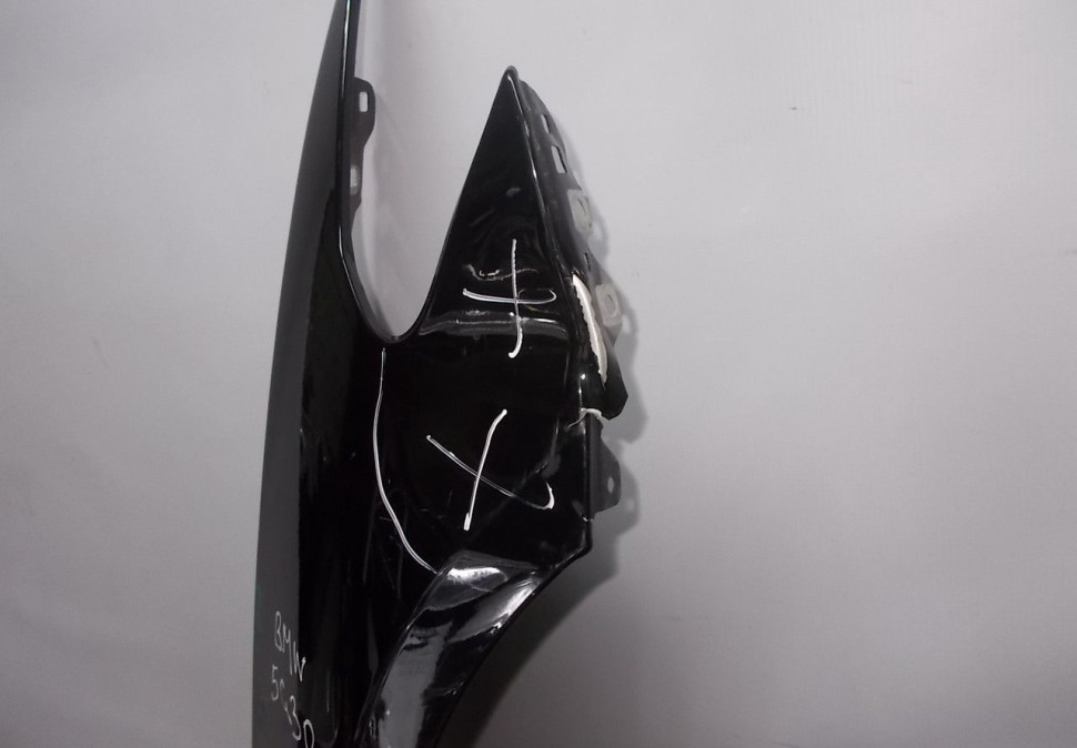 Крыло переднее правое бу BMW 5 G30 OEM 41007443688