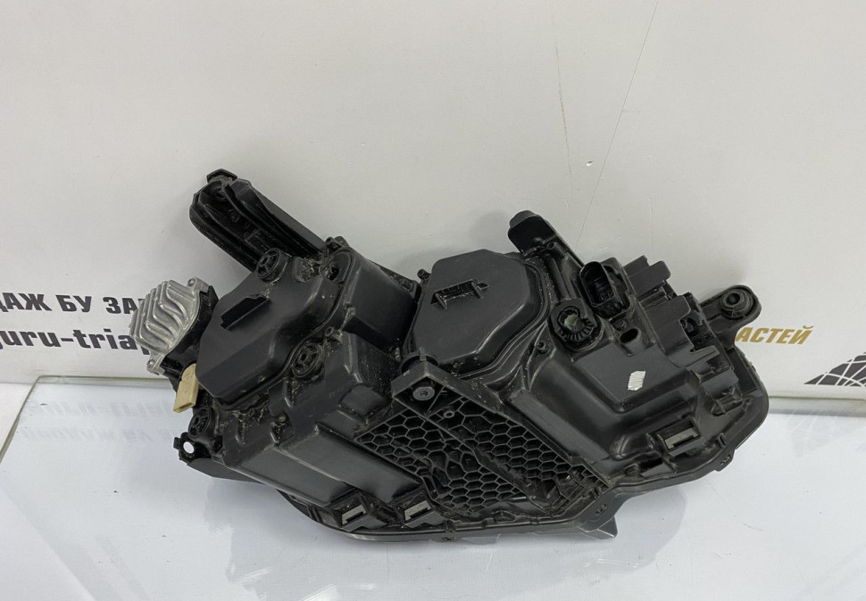 Фара левая LED Volkswagen Passat B8 2019 OEM 3G1941081P Фара левая LED Volkswagen Passat B8 2019 OEM 3G1941081P