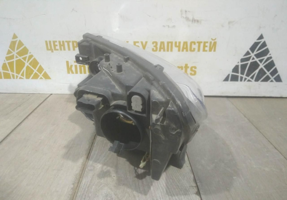 Фара правая бу Renault Logan 2 рестайлинг OEM 260100437R