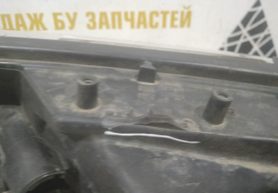 Фара правая бу Renault Logan 2 рестайлинг OEM 260100437R