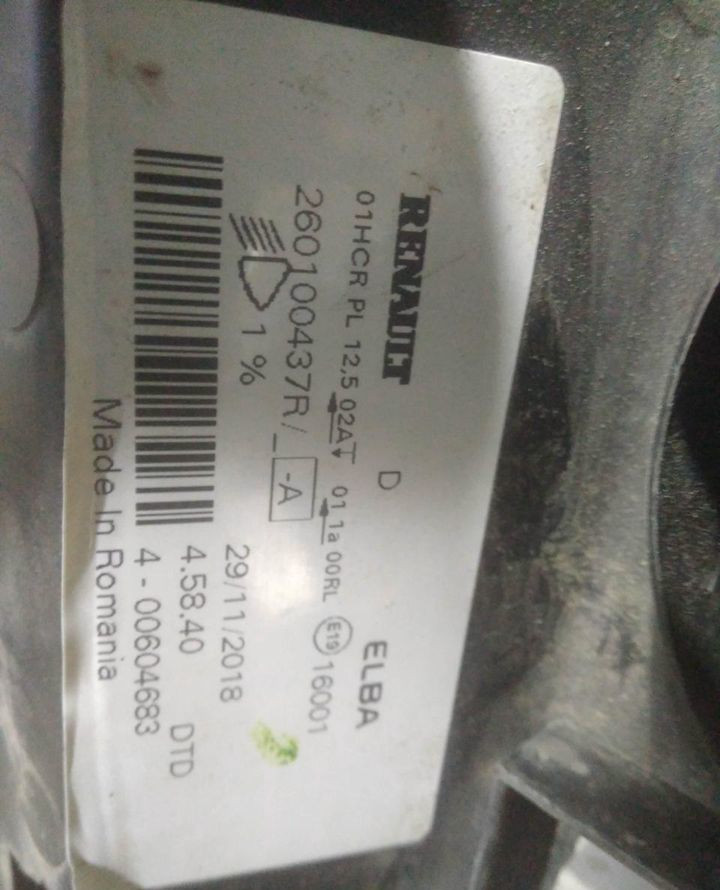 Фара правая бу Renault Logan 2 рестайлинг OEM 260100437R