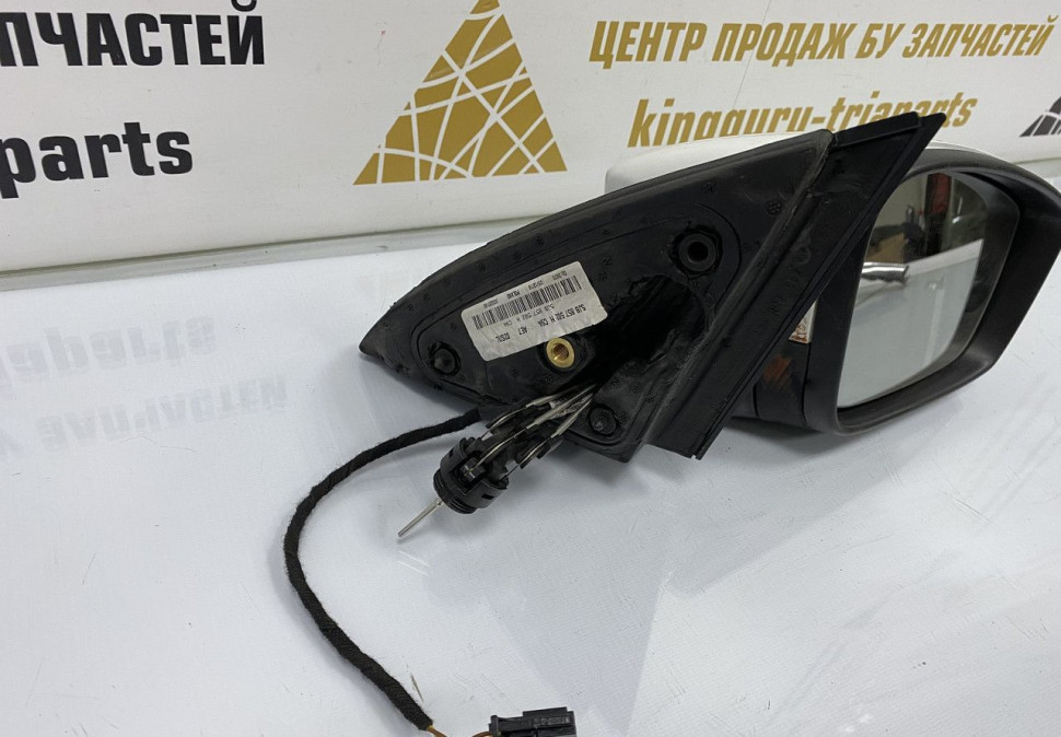 Зеркало правое 6 пин Skoda Rapid рестайлинг OEM 5JB857502J Зеркало правое 6 пин Skoda Rapid рестайлинг OEM 5JB857502J