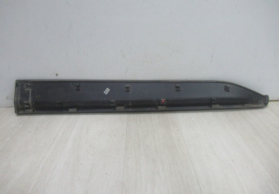 Молдинг двери передний левый Hyundai Creta oem 87723M0000