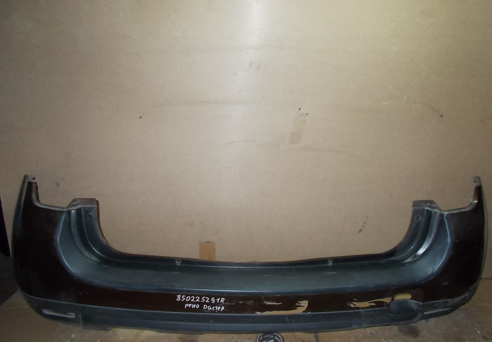 Бампер задний бу Renault Duster OEM 850225291R (скл-3)