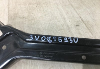 Кронштейн передней панели правый Skoda Superb 3 OEM 3V0806930