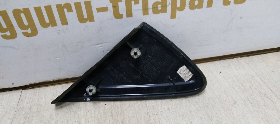 Накладка зеркала правая Volkswagen Polo 5 09-20 oem 6RU853274