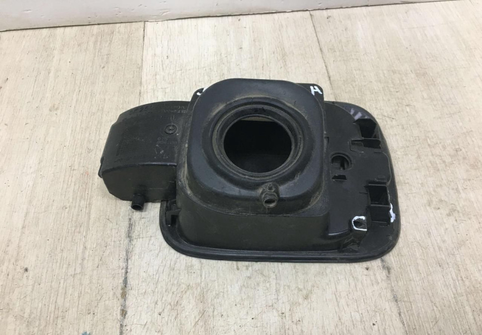 Лючок бензобака Skoda Rapid OEM 5JA809999A